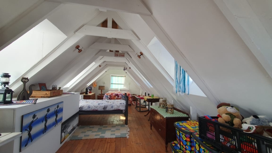 5 Bedroom Property for Sale in Britannia Bay Western Cape